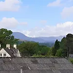 Panzió Brook House ― Free On-site Car Park 3*