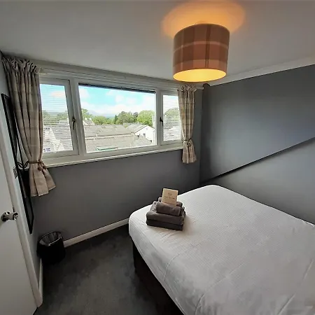 Brook House ― Free On-site Car Park