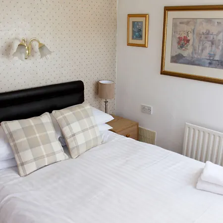 Brook House ― Free On-site Car Park Nocleg ze śniadaniem 3*