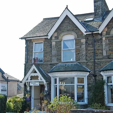 Bed & Breakfast Brook House ― Free On-site Car Park