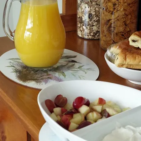 Brook House ― Free On-site Car Park