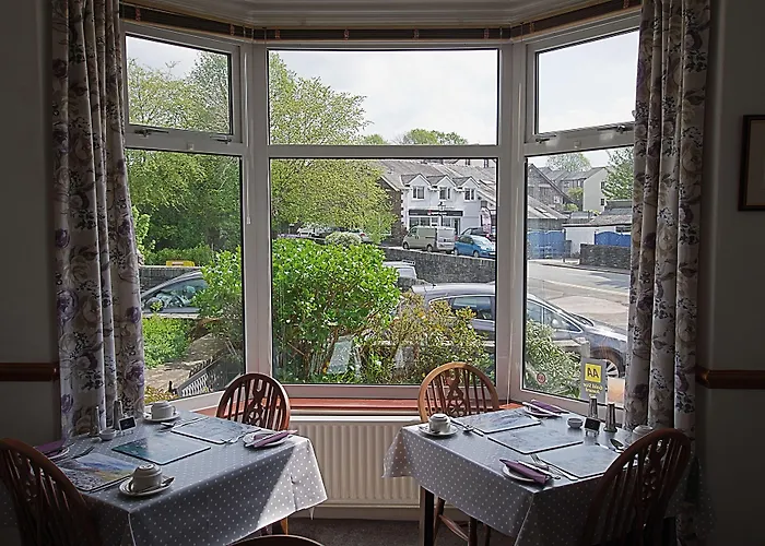 Brook House ― Free On-site Car Park Bed & Breakfast Windermere