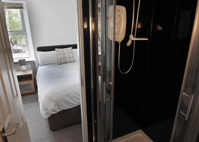 Bed & Breakfast Brook House ― Free On-site Car Park 3*