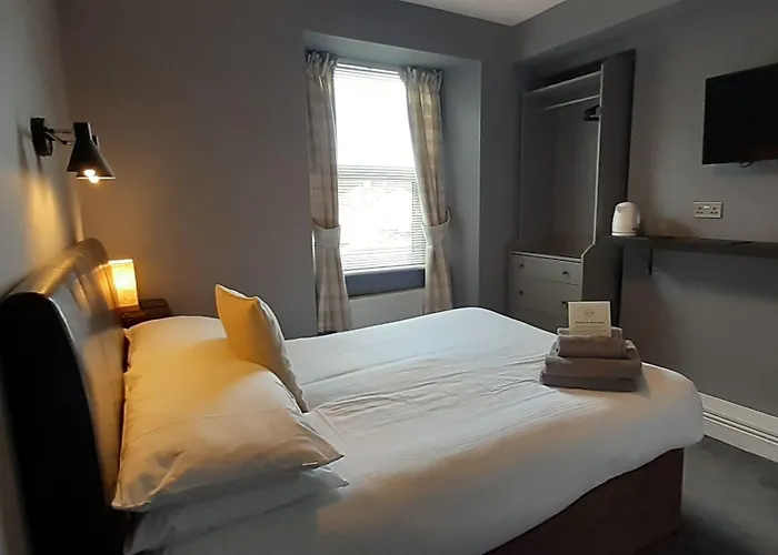 فندق مبيت وإفطار Brook House ― Free On-site Car Park 3*