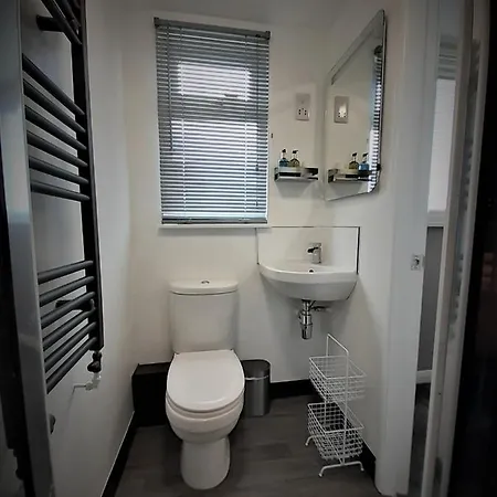 Bed and breakfast Brook House ― Free On-site Car Park