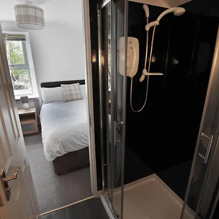 Bed and breakfast Brook House ― Free On-site Car Park 3*